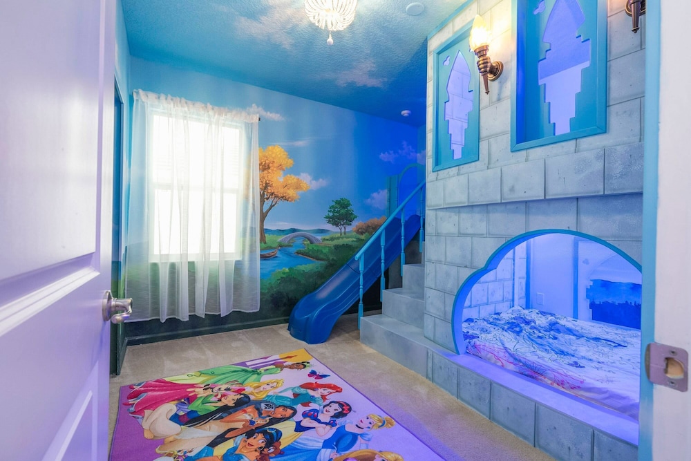Spacious 12br Family Villa Near Disney Bella Vida
