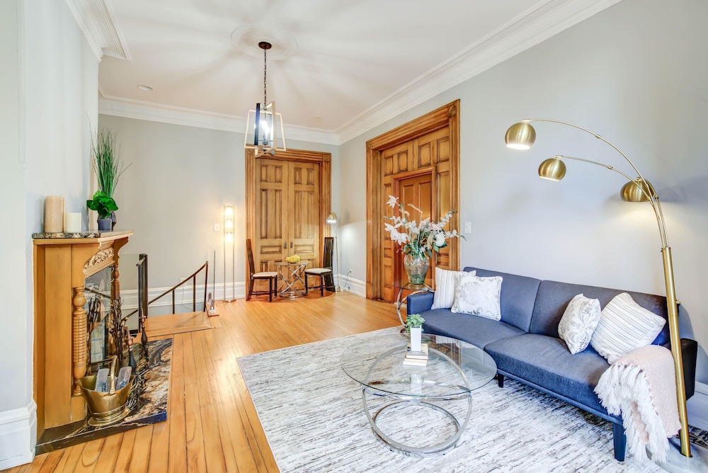 Logan Mansion Suite 1 2 Bedroom Apartment Hotel