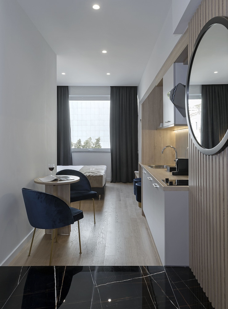 Philosofia Athens Suites