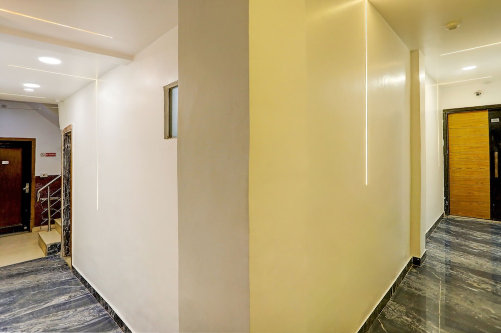 Staybook Hotel Jai Balaji New Delhi Railway Station