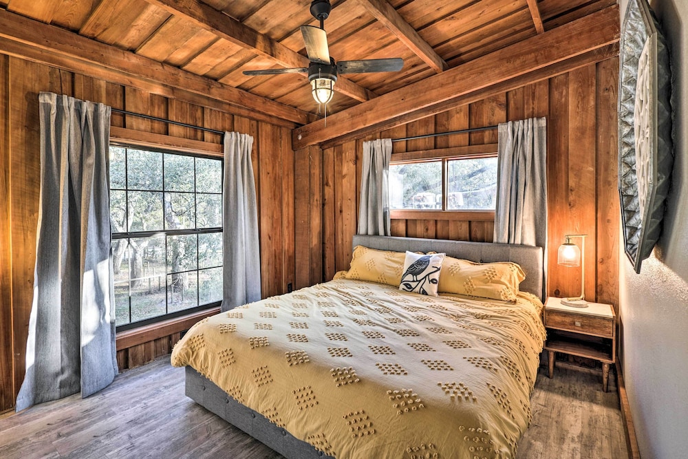 Renovated Fort White Retreat w/ River Access! - Property Image 30