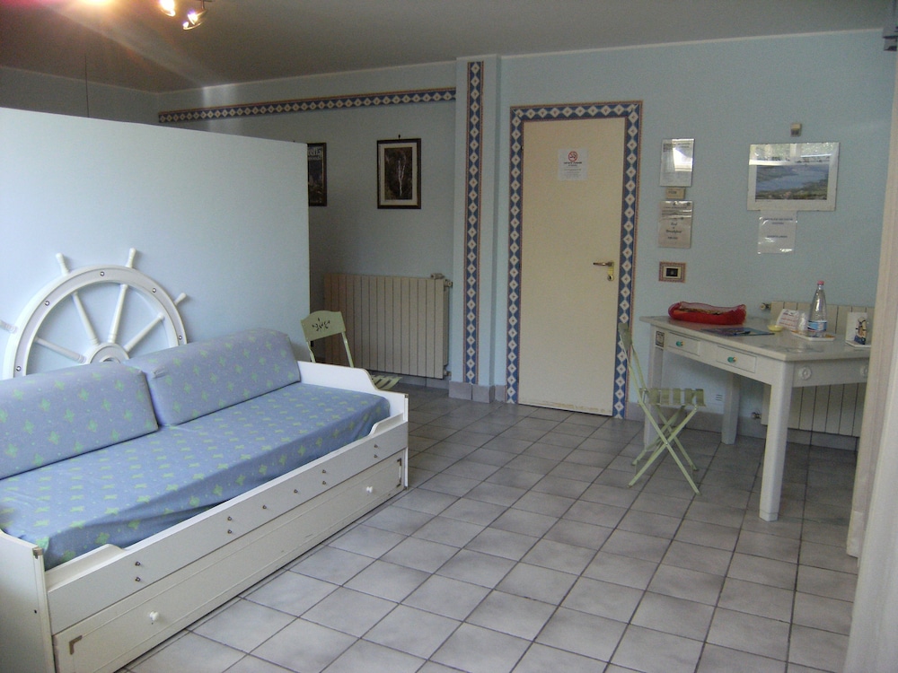 Photo 24