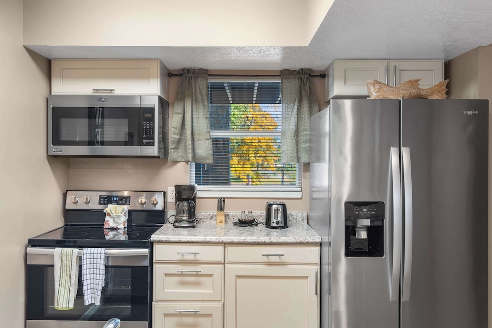 River Song Condo for 4