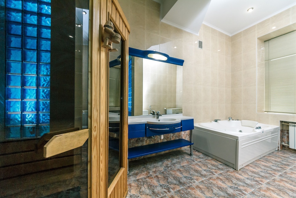 Kyiv Apartments