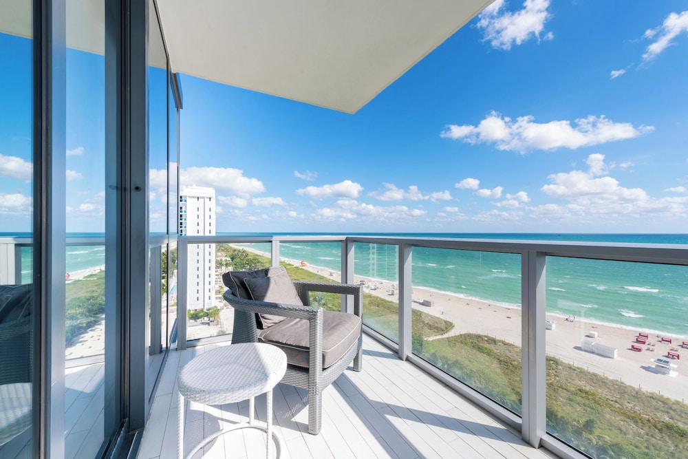 Luxury Vacation Rentals in South Beach by LRMB