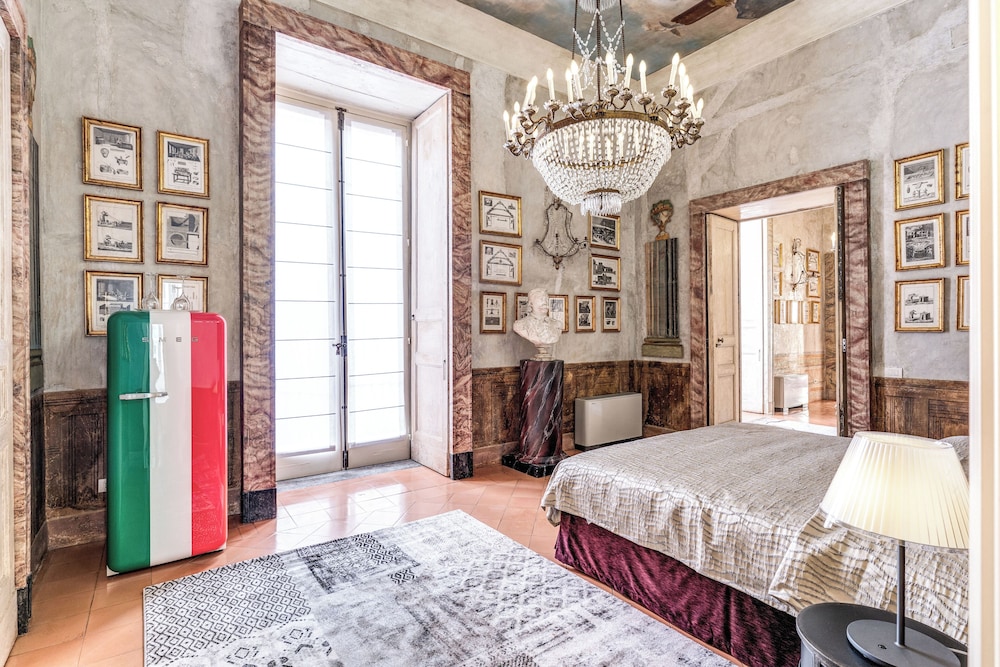 Palazzo Doria Suites