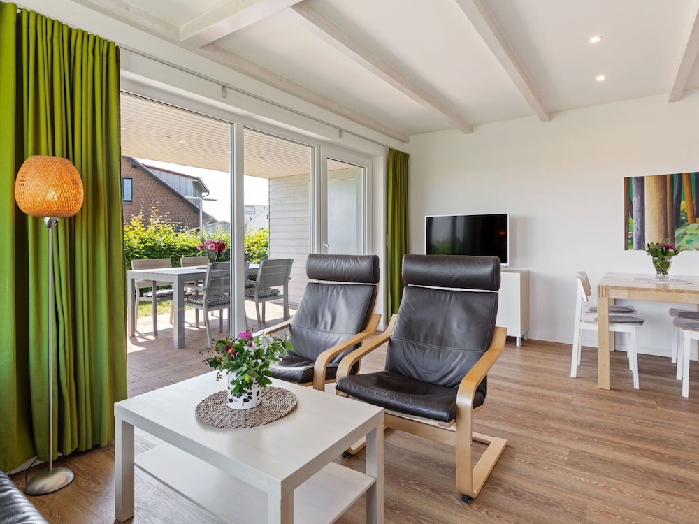 Charming Holiday Home in Zierow Near Seabeach