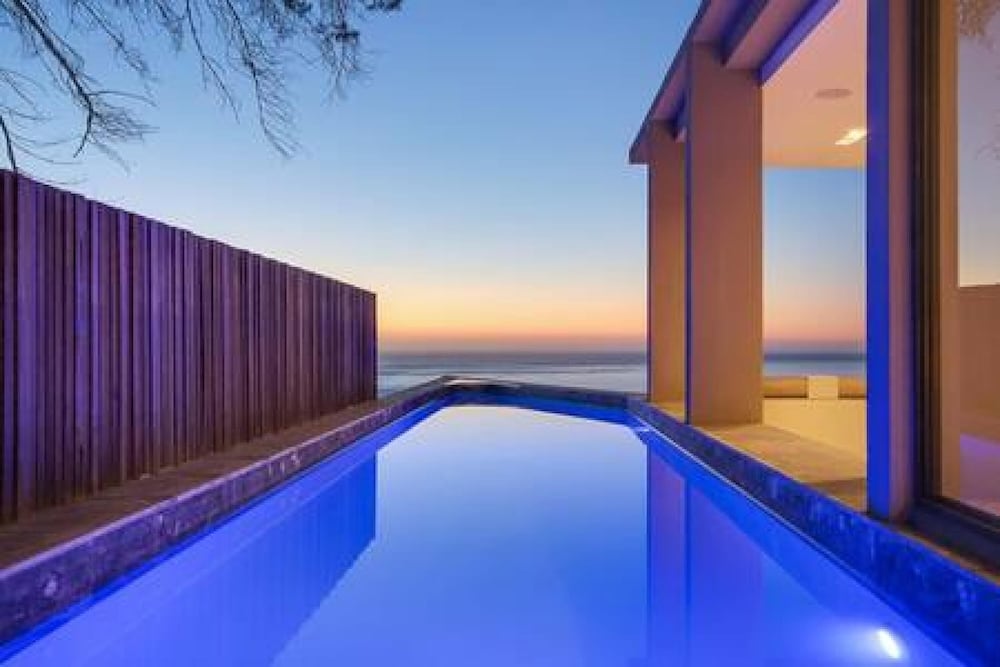 Luxurious Villa Over 3 Levels With Lift Geneva House view 3