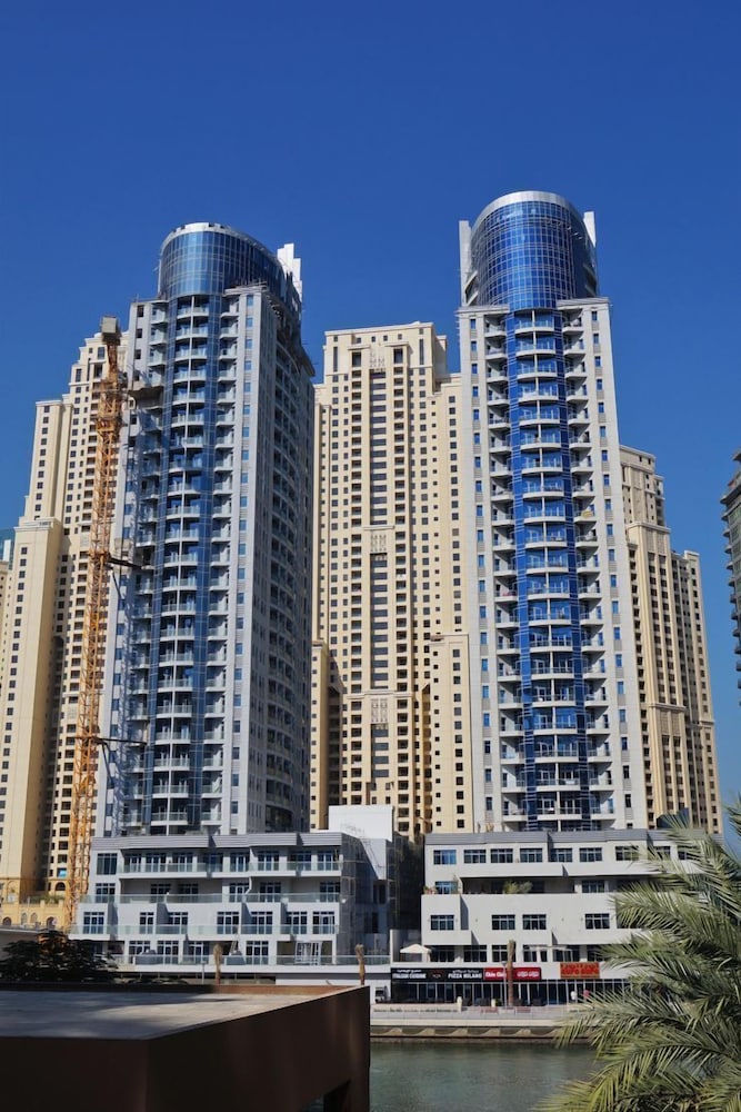 Silkhaus Marina Wharf