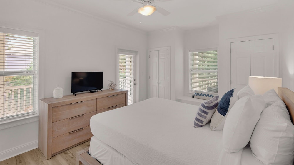 4BR Home w/ Private Pool, Game Room, Beach Access!