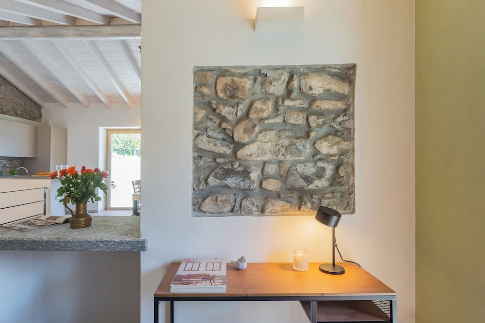 Villetta Abbazia Acqua Dolce - With Stunning Terrace by Rent all Como