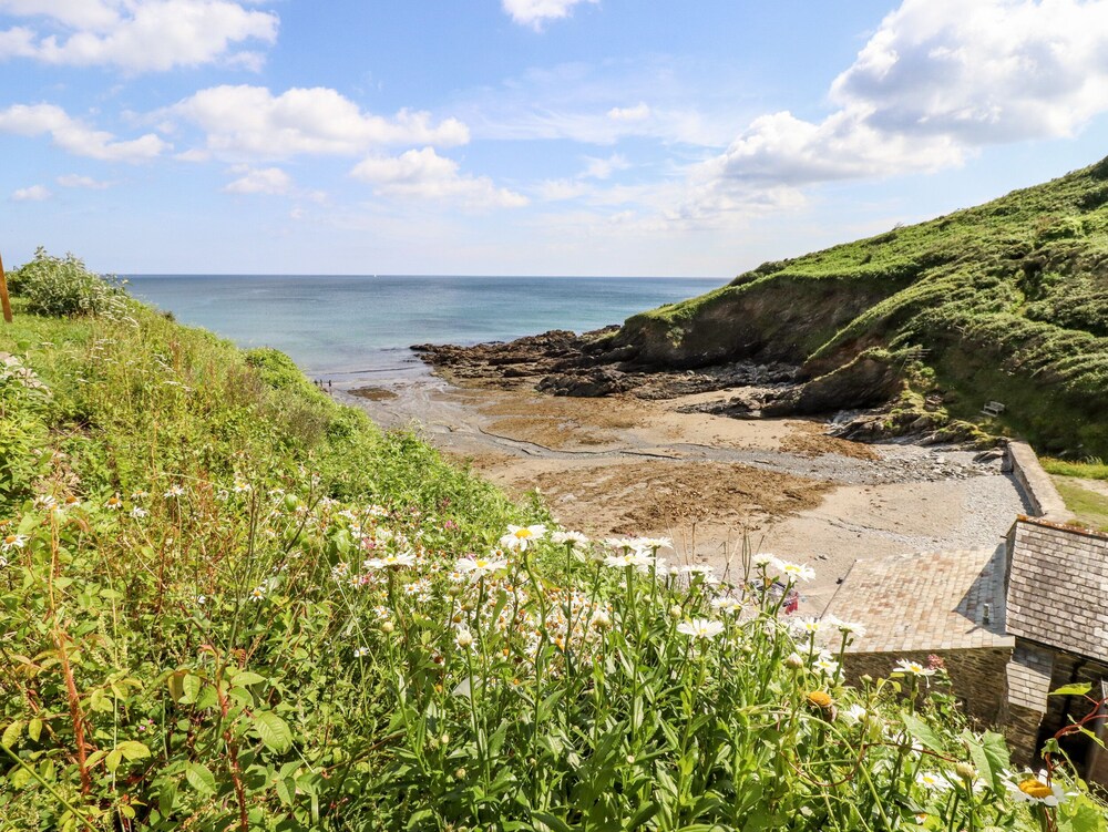 2 Cliff Cottages