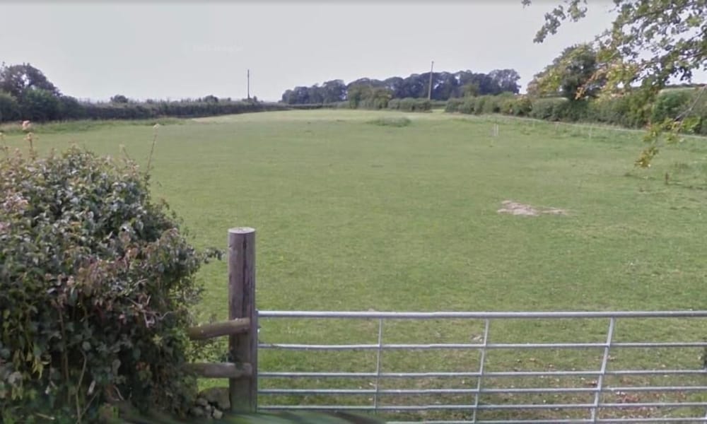 WILLOW RIDGE - a large country house with 3 rental rooms