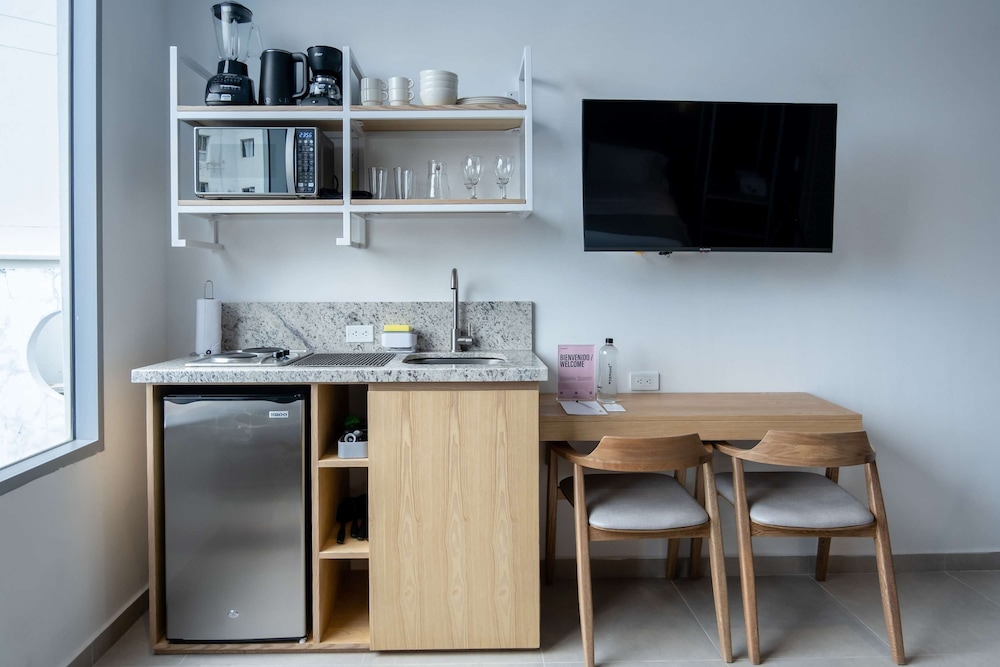 w Sophisticated 3BR w Magical Terrace in CTG
