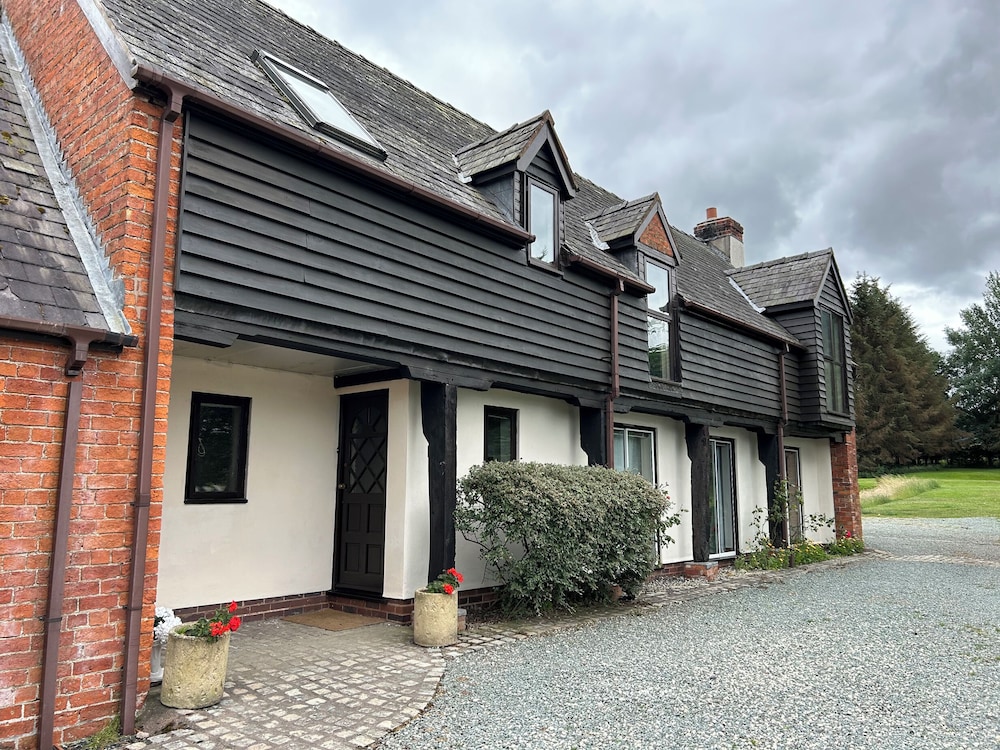 Owlbury Hall Barn