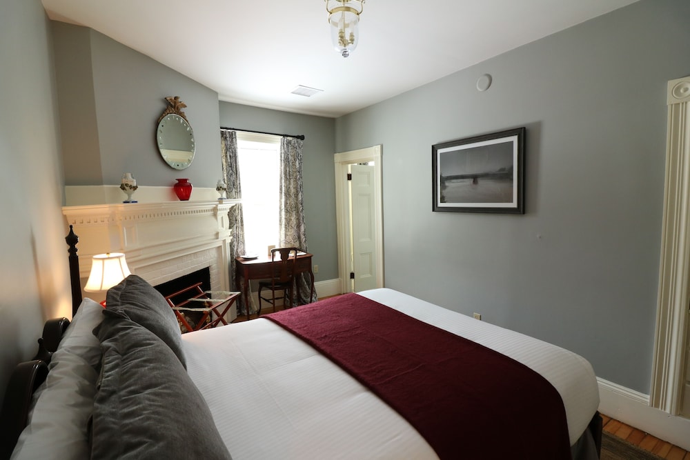 Windsor Mansion Inn