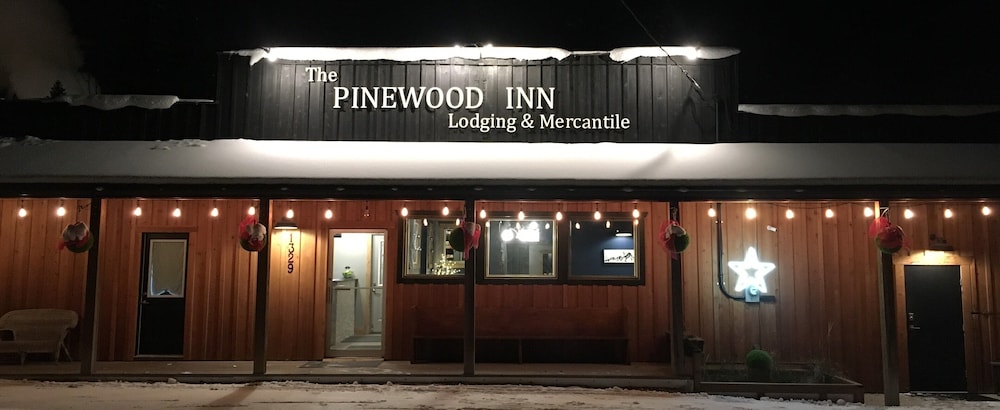 Pinewood Inn