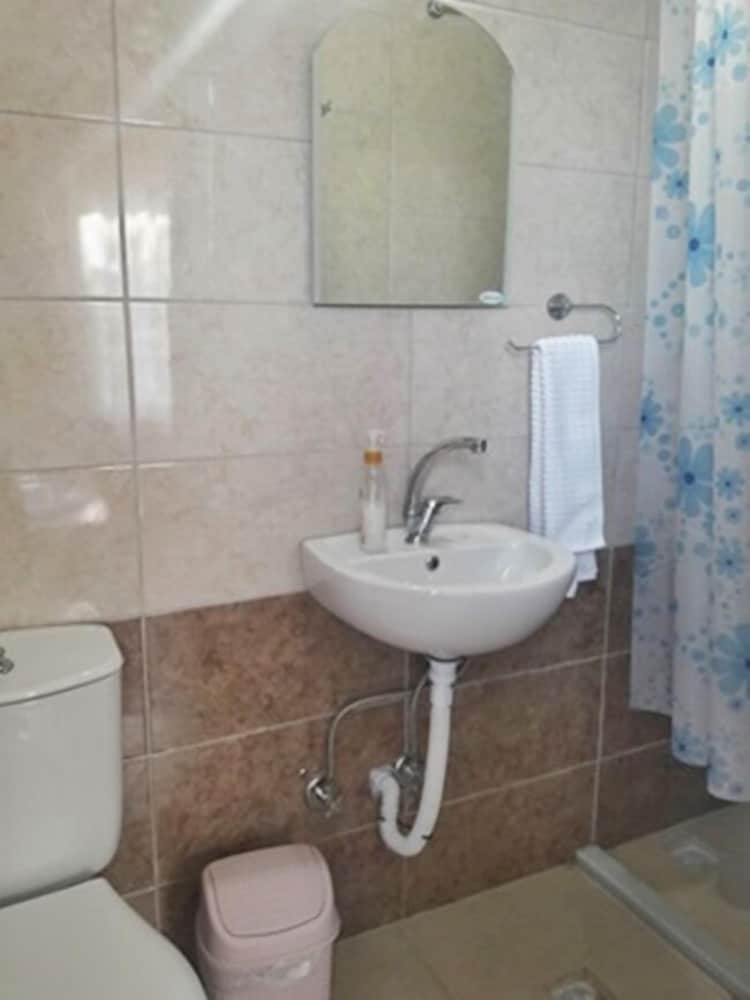 Camlaralti Pansiyon - Image 12