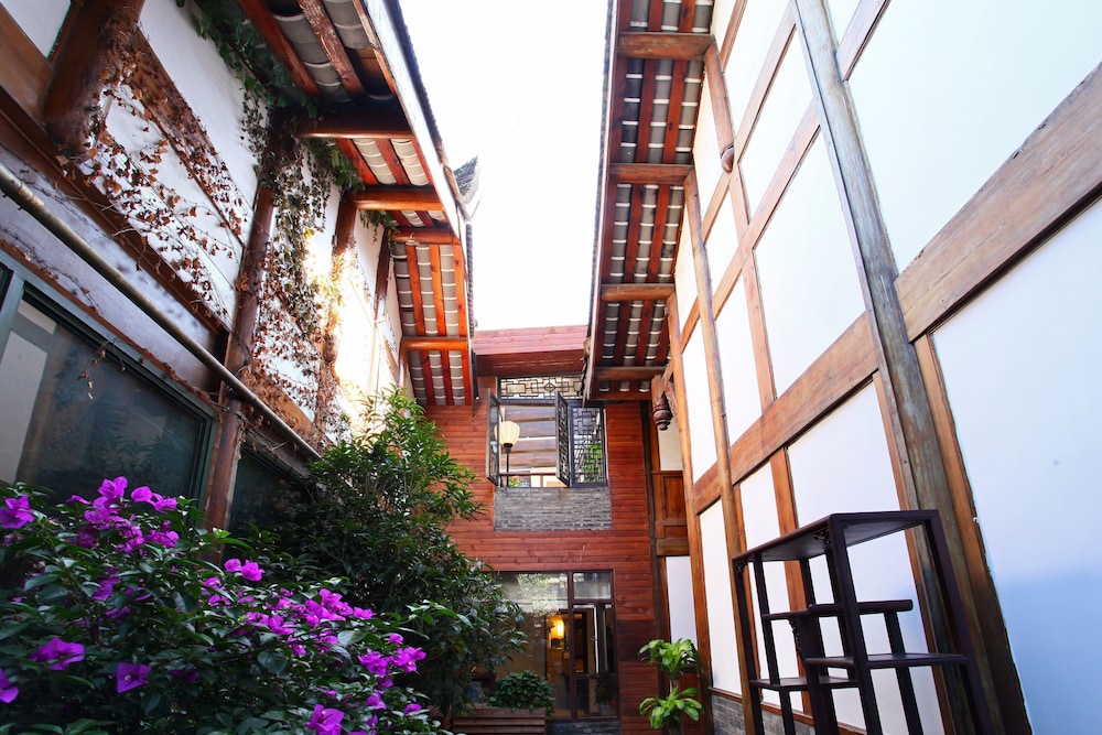 Demen Renli Hotel