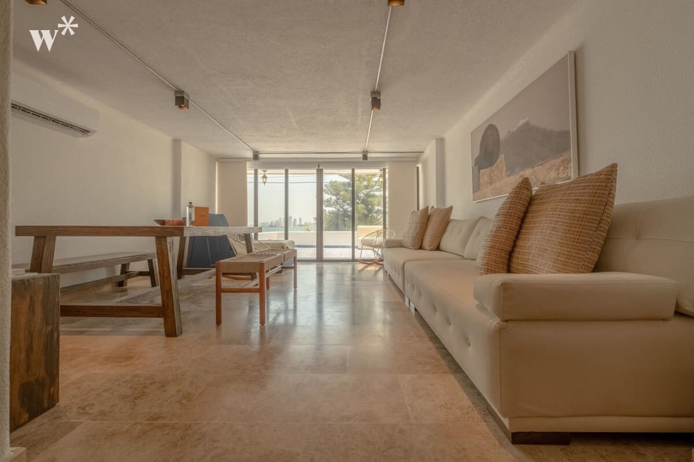 w Amazing 4BR Villa w AC n Ocean View