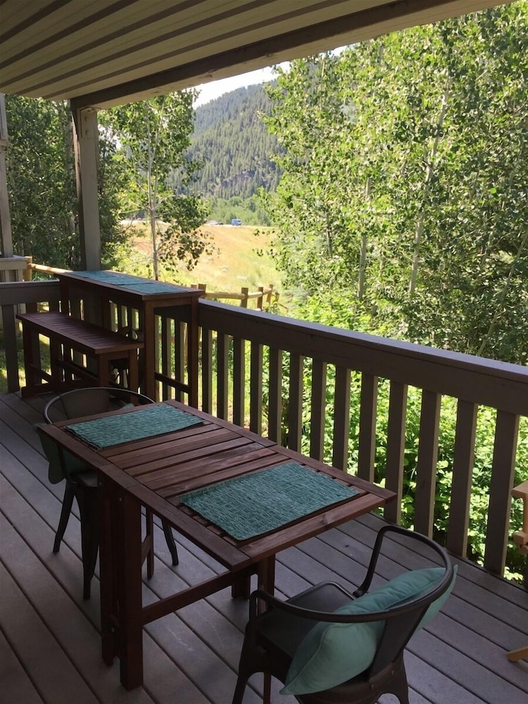 Sv121 - Walk to Lifts & Town - Hot Tub & Pool