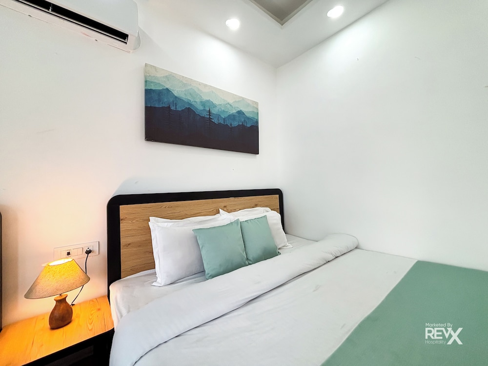 Euphoric Tiger Resort