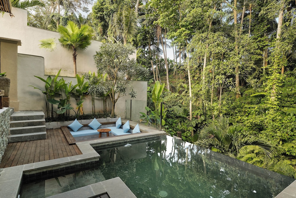 Changi Jungle Ubud Villas