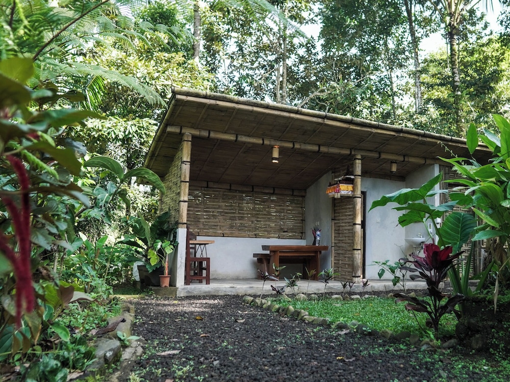 The Karu Cabin by AGATA
