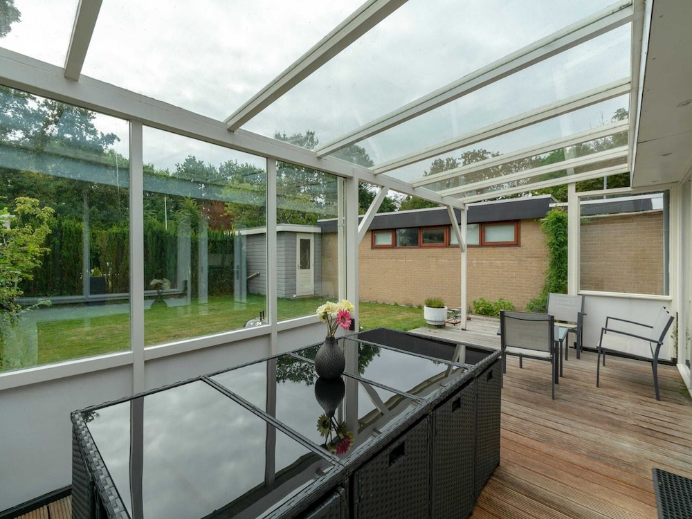 Bungalow in Sint Maartenszee Near Beach