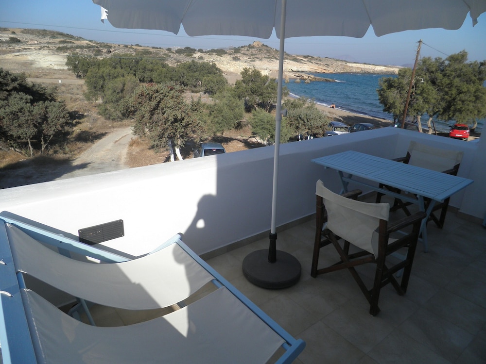 Kavalieros Studios - Property Image 4