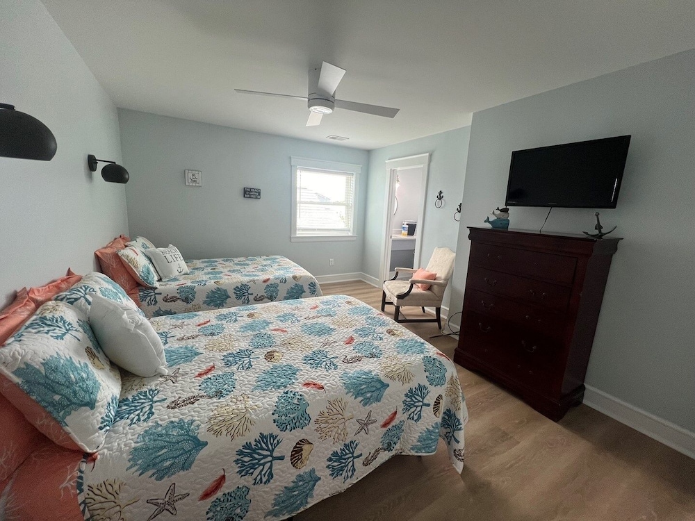 Boston Commons Penthouse 5 Bedroom Condo by RedAwning