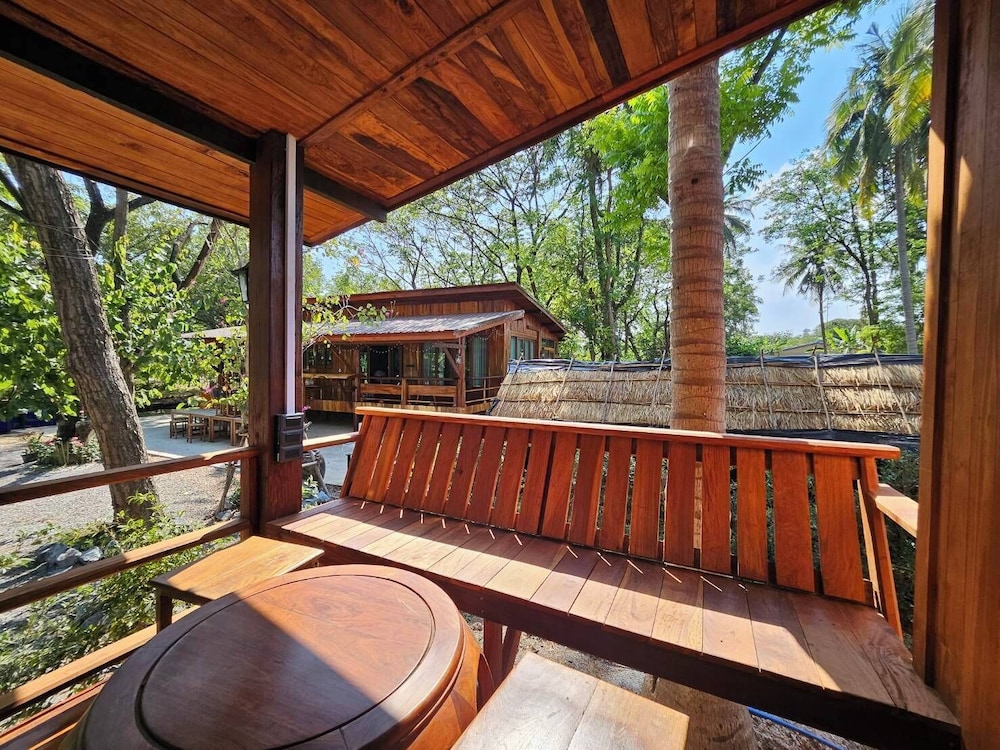 Punnattha House by Peema Villa