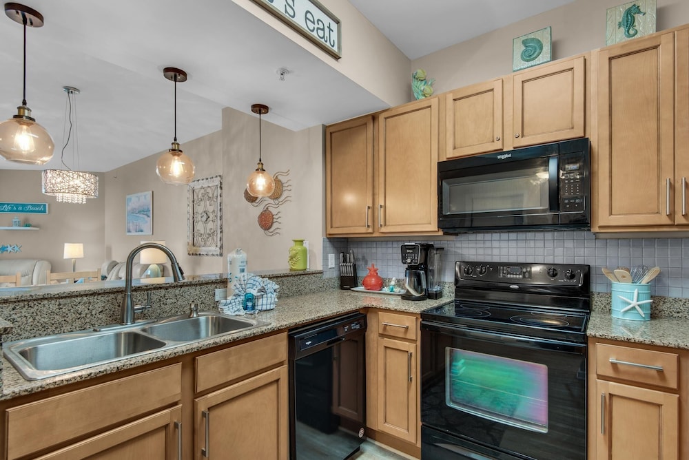 Palms Resort #1503 Jr. 2BR