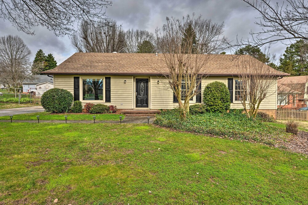 Cozy Home w/ Fenced Yard < 1 Mi Downtown Matthews! view 2