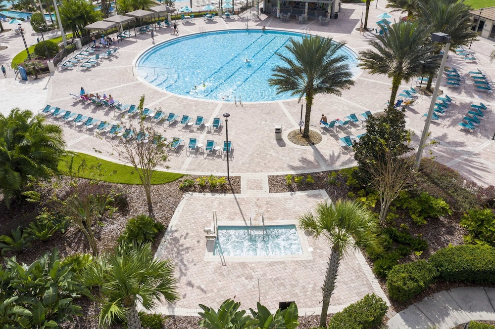 WonderFull 4Bd with Pool at Champions Gate 1174