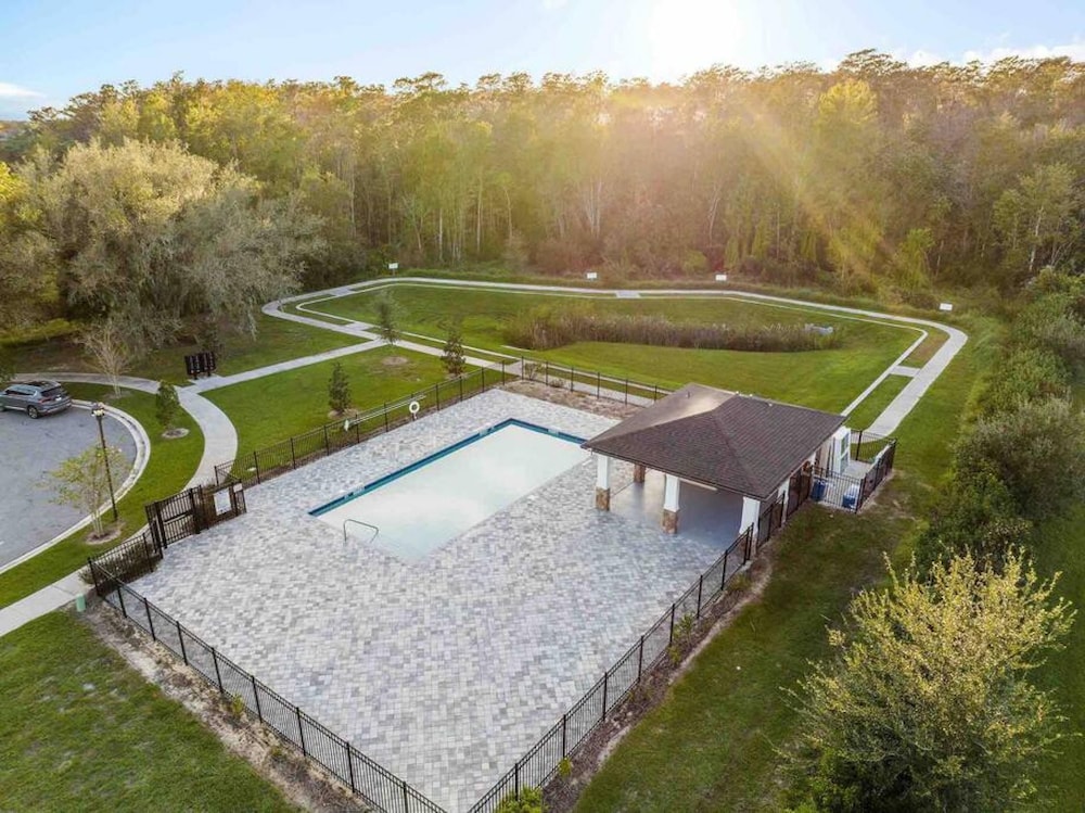 Super Posh- Sleeps 16 W Designs Near Disney