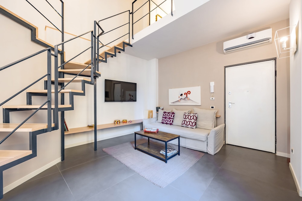 Highline Duomo Terrace by Napoliapartments