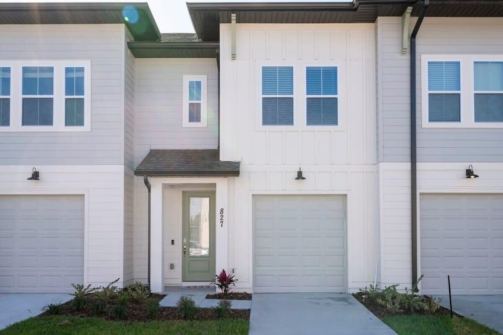 Marvelous 3 Bd Close to Disney @ Enclaves at Festival 827