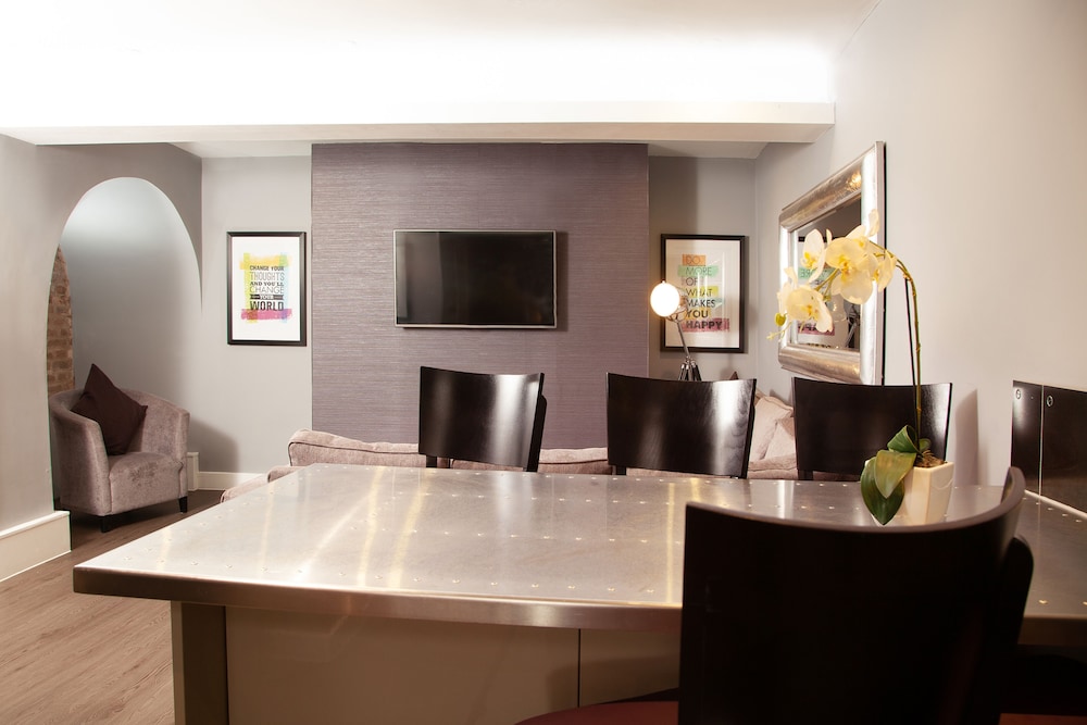 EPIC Aparthotel - Campbell Street