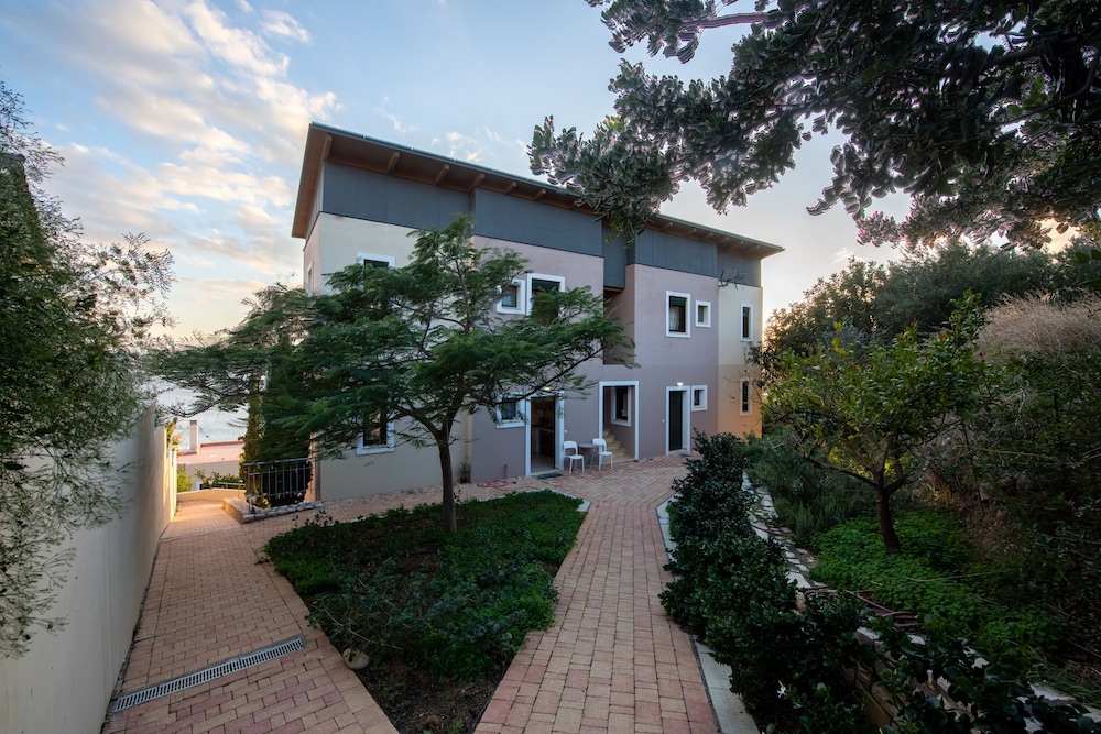 Portela Suites Kastri