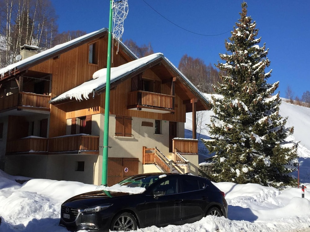 Chalet in Les Deux Alpes With Panoramic Views