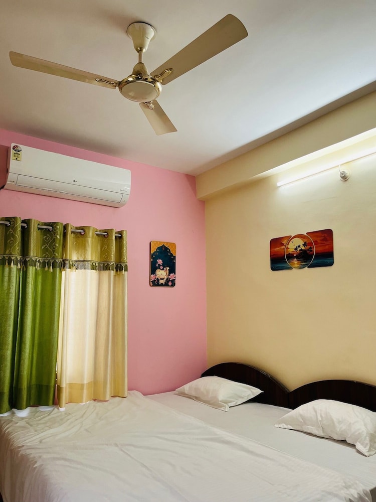 Gokul hotel