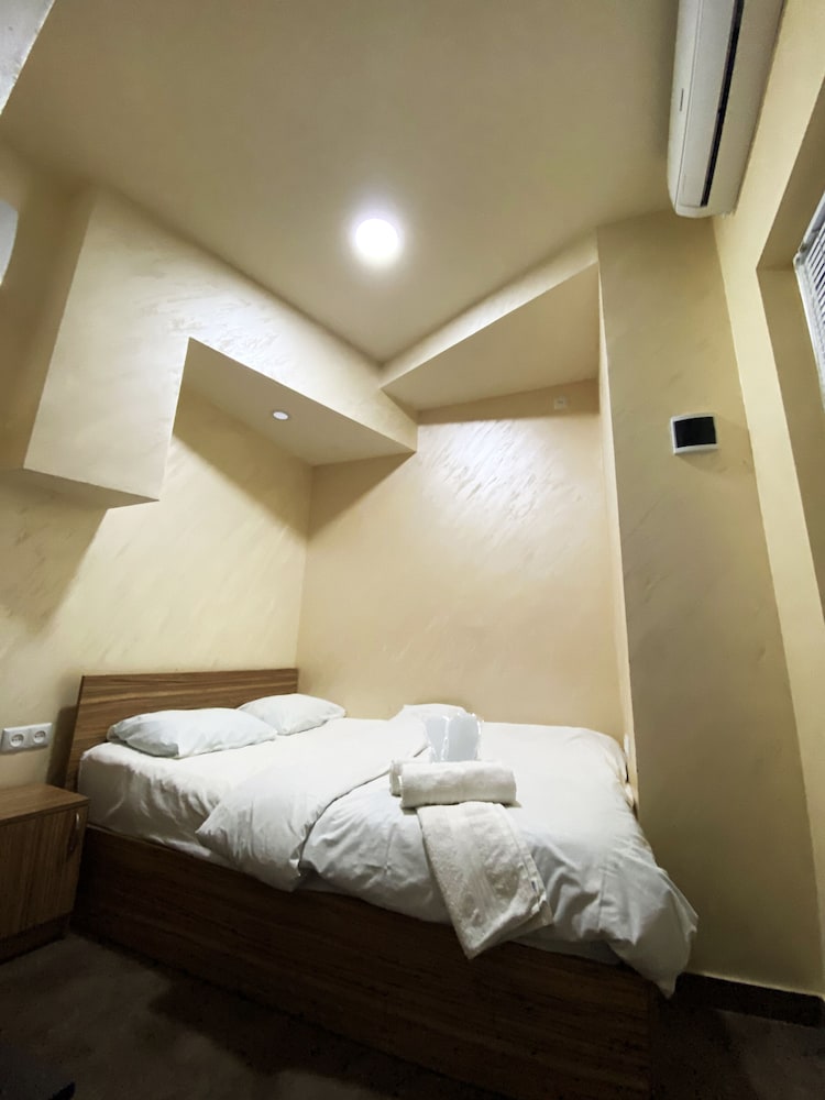 Domino Yerevan Hostel & Tours