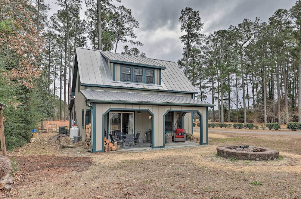 Pristine Cottage w/ Access to the Trent River