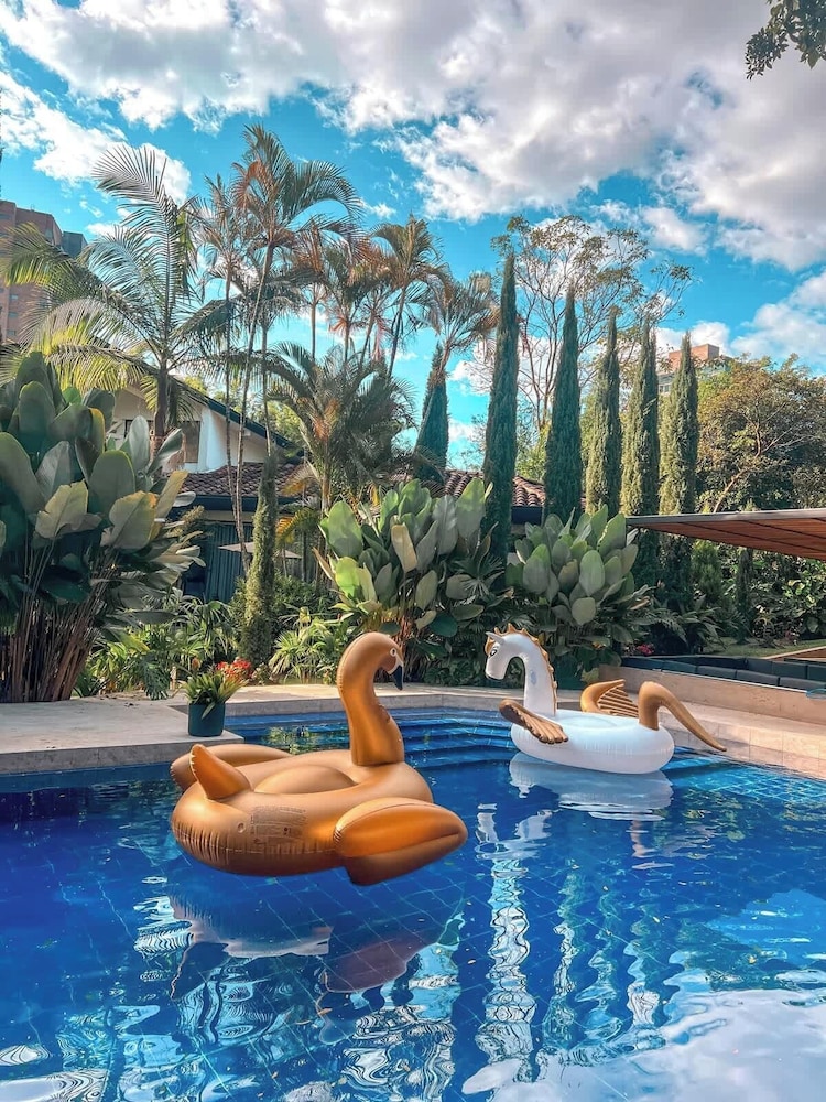 Amazing 6BR Oasis in Poblado MDE