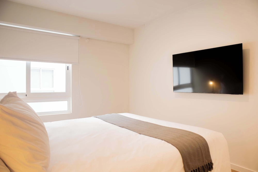 w Charming 2BR Stay in Miraflores