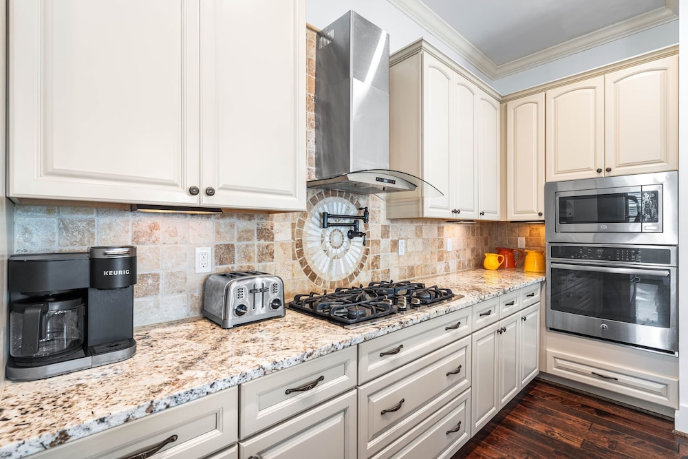 Modern Stay Near 30A w Pool Balcony Golf Cart Rental 30A Sunset Cove