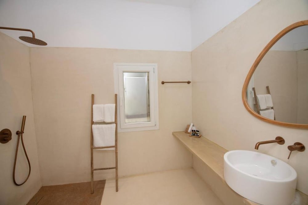 Adyton Luxury Suite Mykonos Exclusive Pool Oasis