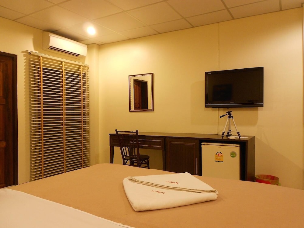 Lodge 61 Bed & Breakfast