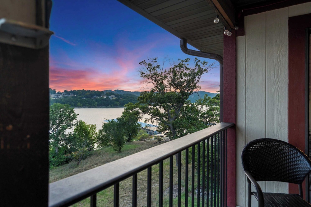 Sunsational Views at Anchors Point For 8